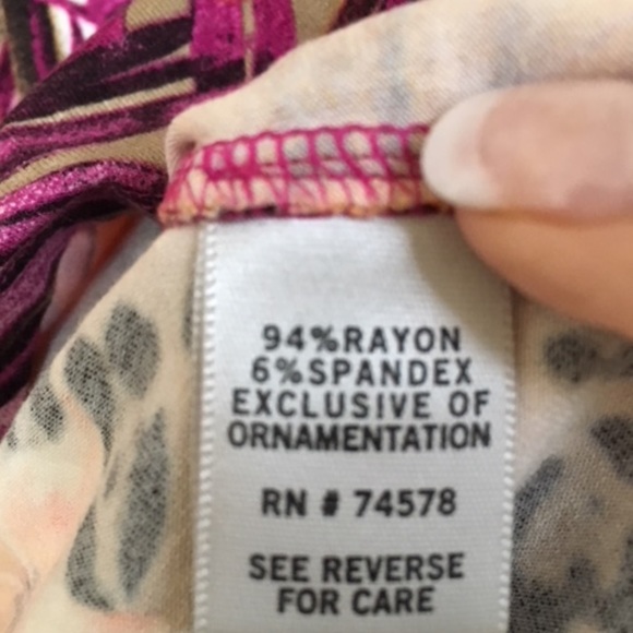 Cache Safari Print 3/4 Sleeve Stretch Top - Sm - Picture 4 of 4